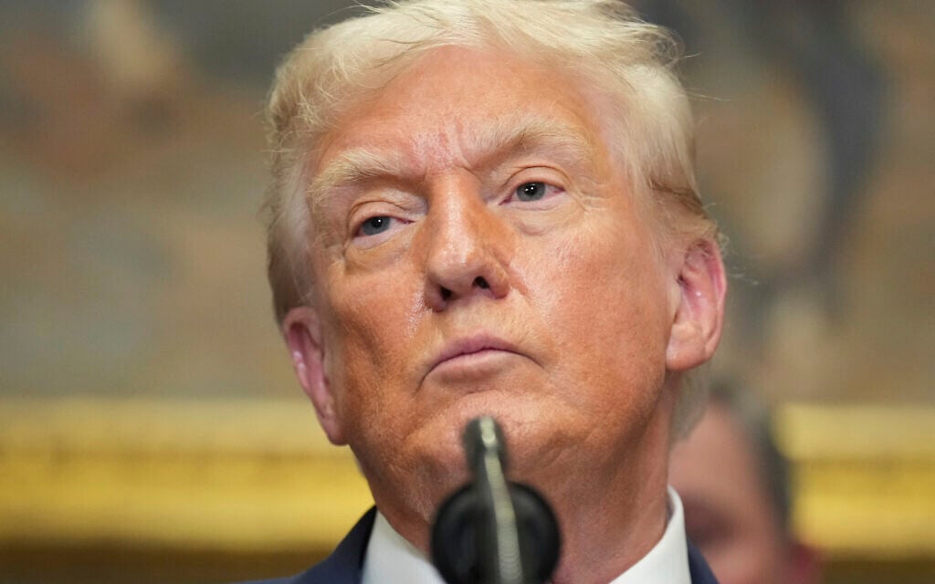 Trump moves nuclear submarines after statements by former Russian president