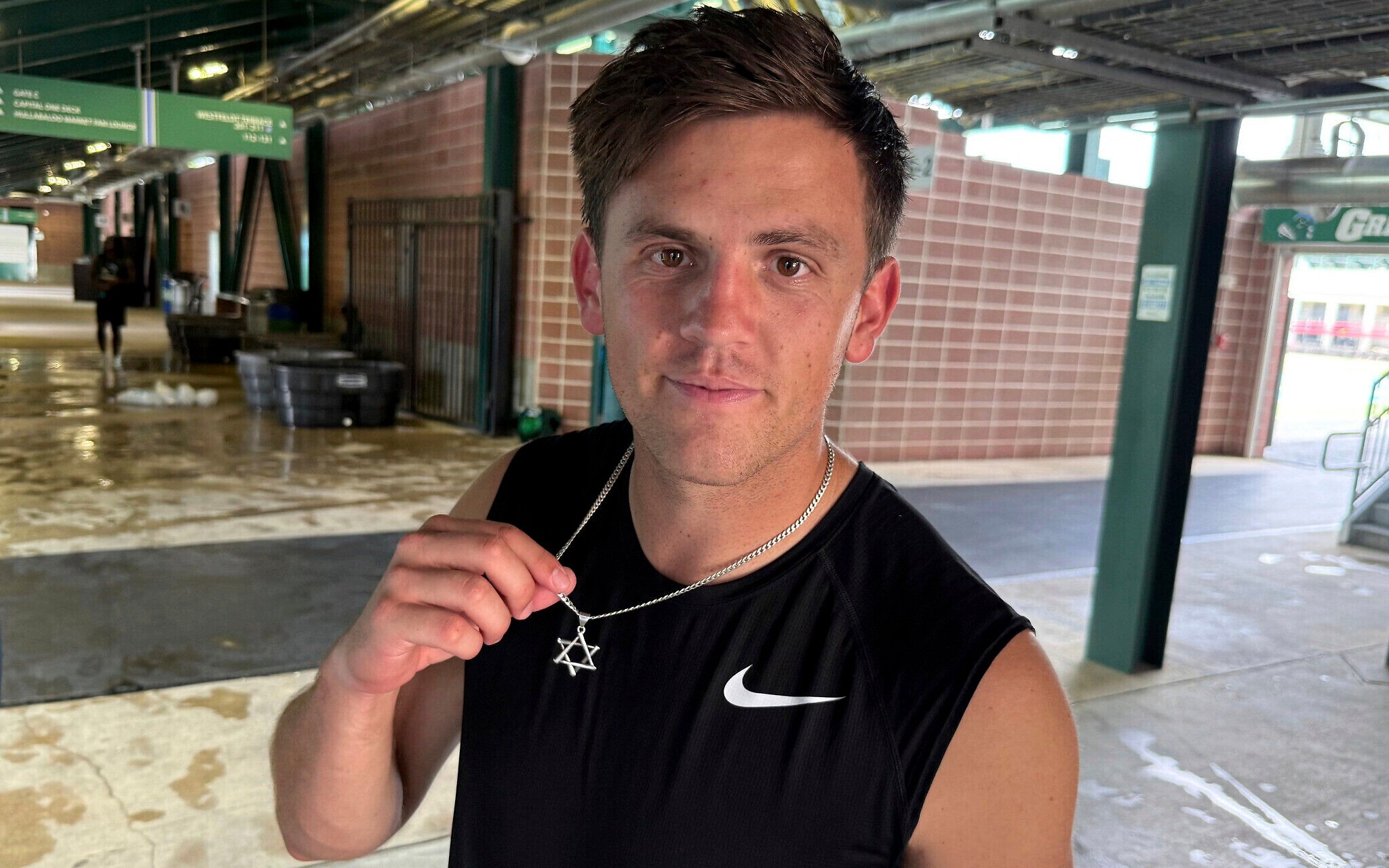Jake Retzlaff, former Jewish football star at Mormon university, to play for Tulane