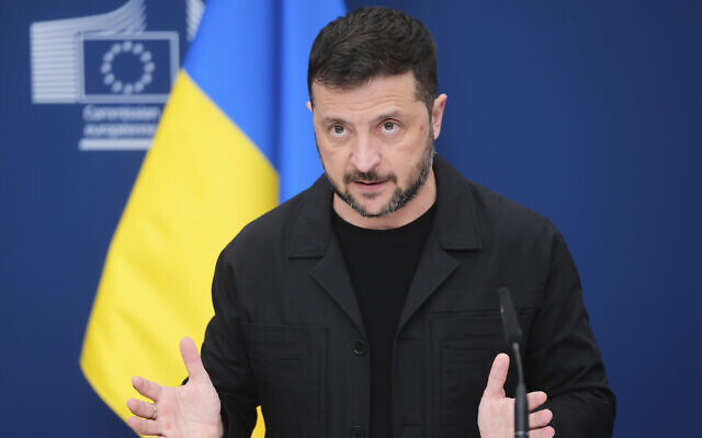 Ukraine's President Volodymyr Zelensky speaks during a media conference at EU headquarters in Brussels, Belgium, Aug. 17, 2025. (AP Photo) Ukraine's President Volodymyr Zelensky speaks during a media conference at EU headquarters in Brussels, Belgium, Aug. 17, 2025. (AP Photo)