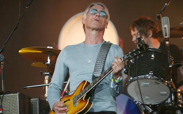 Paul Weller performs on the Pyramid stage at the Glastonbury music festival on Worthy Farm, Glastonbury, England, Sunday, June 28, 2015. (Photo by Joel Ryan/Invision/AP) Paul Weller performs on the Pyramid stage at the Glastonbury music festival on Worthy Farm, Glastonbury, England, Sunday, June 28, 2015. (Photo by Joel Ryan/Invision/AP)