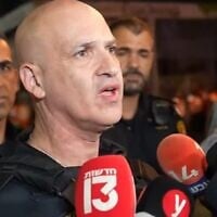 Tel Aviv District commander Deputy Commissioner Haim Sargarof at the scene of a rocket impact in Ramat Gan on November 18, 2024. (Screenshot/Israel Police)