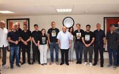 Histadrut labor union chairman Arnon Bar-David (middle) meets with senior representatives of the business sector and representatives of the families of hostages, August 11, 2025. (Courtesy)