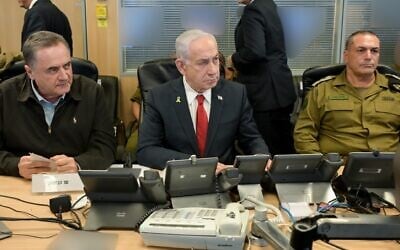 L-R: Defense Minister Israel Katz, Prime Minister Benjamin Netanyahu and IDF Chief of Staff Lt. Gen. Eyal Zamir at the IAF's command center, August 24, 2025. (Ma'ayan Toaf/GPO) L-R: Defense Minister Israel Katz, Prime Minister Benjamin Netanyahu and IDF Chief of Staff Lt. Gen. Eyal Zamir at the IAF's command center, August 24, 2025. (Ma'ayan Toaf/GPO)
