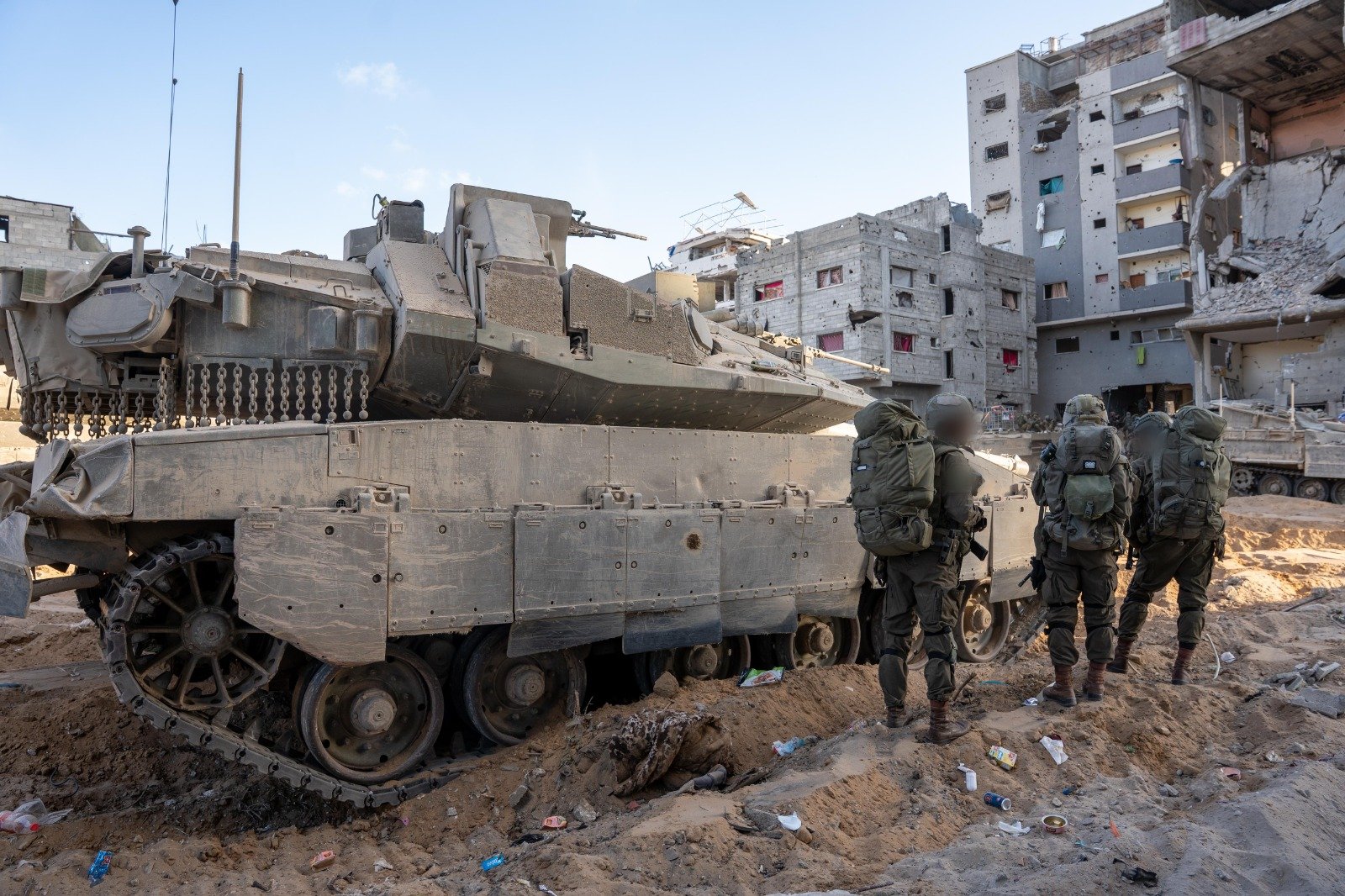 IDF troops push deeper into Gaza City, as half a million residents said to have left