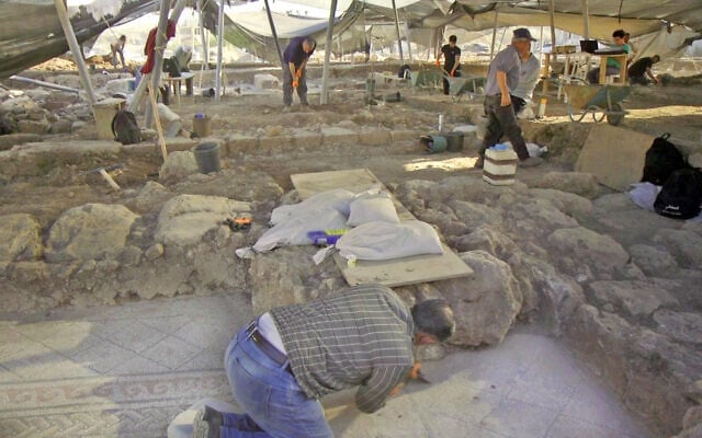 A 4th-century Samaritan estate has been recently uncovered in Kafr Qasim, central Israel, during an excavation by the Israel Antiquities Authority, ahead of the construction of a new neighborhood, in a discovery announced on September 2, 2025. (Emil Aladjem/Israel Antiquities Authority)