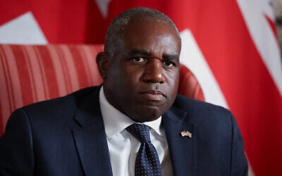 Britain's then-Foreign Secretary David Lammy meets with US Vice President JD Vance (not in picture) at Chevening House, in Chevening, southeast England, on August 8, 2025. (Suzanne Plunkett / POOL / AFP)
