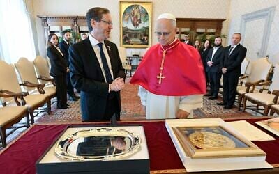 This handout photo taken on September 4, 2025, and released by the Vatican Media shows Pope Leo XIV (right) and President Isaac Herzog exchanging gifts during a private audience in the Vatican. (Handout/Vatican Media/AFP) This handout photo taken on September 4, 2025, and released by the Vatican Media shows Pope Leo XIV (right) and President Isaac Herzog exchanging gifts during a private audience in the Vatican. (Handout/Vatican Media/AFP)