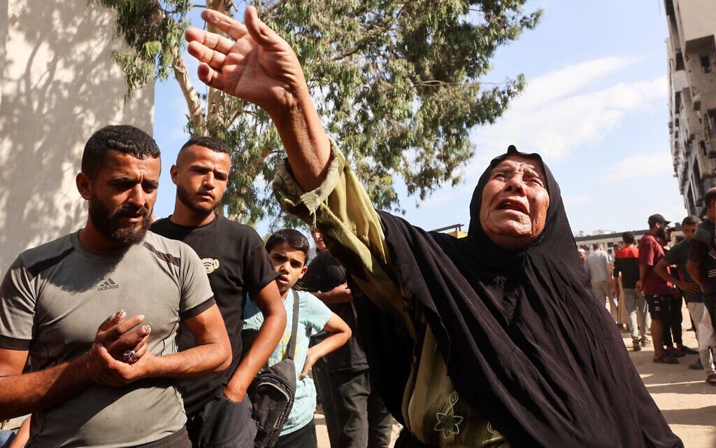 A Palestinian woman mourns the death of a relative killed earlier in an Israeli strike, in the yard of al-Shifa hospital in Gaza City on September 7, 2025. (Omar AL-QATTAA / AFP) A Palestinian woman mourns the death of a relative killed earlier in an Israeli strike, in the yard of al-Shifa hospital in Gaza City on September 7, 2025. (Omar AL-QATTAA / AFP)