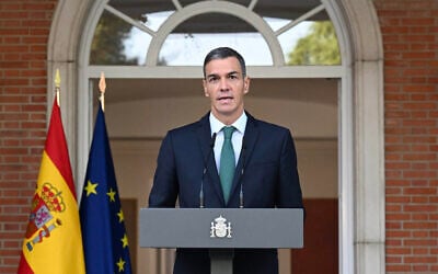 Spanish Prime Minister Pedro Sanchez announcing several measures including an arms embargo on Israel, September 8, 2025. (Borja Puig de la Bellacasa / LA MONCLOA / AFP)