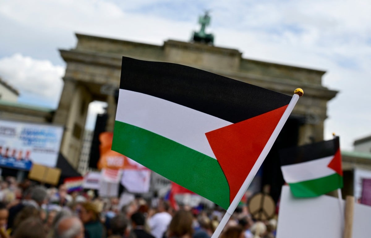 NextImg:Thousands of anti-Israel demonstrators in Berlin protest against ‘Gaza genocide’
