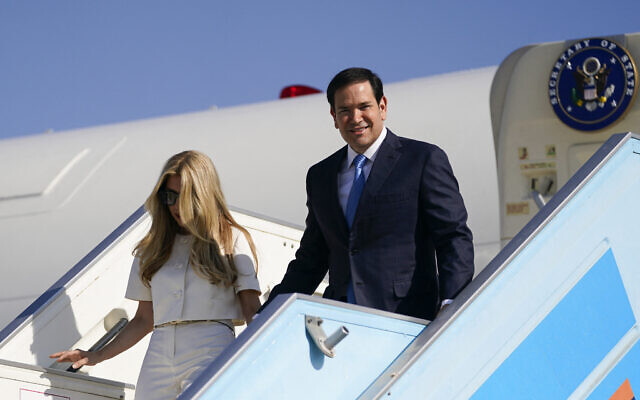 US Secretary of State Marco Rubio and his wife Jeanette Dousdebes, arrive at Ben Gurion Airport on September 14, 2025. (Nathan Howard / POOL / AFP) US Secretary of State Marco Rubio and his wife Jeanette Dousdebes, arrive at Ben Gurion Airport on September 14, 2025. (Nathan Howard / POOL / AFP)