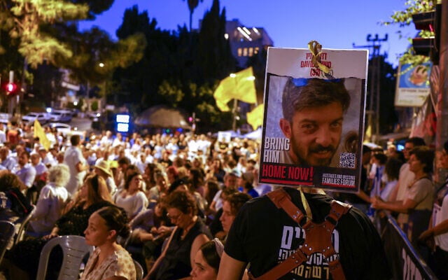 Friends and relatives of Israeli hostages held captive by Palestinian terrorists in the Gaza Strip since the October 7, 2023 attacks, stage a sit-in protest next to prime minister's residence in Jerusalem, calling for their release ahead of the Jewish New Year on September 22, 2025. (Photo by HAZEM BADER / AFP) Friends and relatives of Israeli hostages held captive by Palestinian terrorists in the Gaza Strip since the October 7, 2023 attacks, stage a sit-in protest next to prime minister's residence in Jerusalem, calling for their release ahead of the Jewish New Year on September 22, 2025. (Photo by HAZEM BADER / AFP)