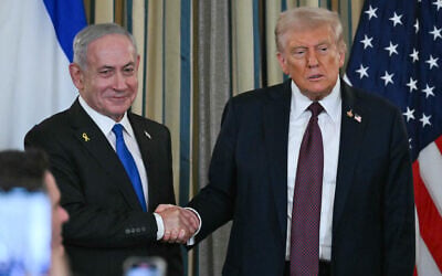 US President Donald Trump and Prime Minister Benjamin Netanyahu shake hands at the conclusion of a joint press conference in the State Dining Room of the White House in Washington, DC on September 29, 2025. (ANDREW CABALLERO-REYNOLDS / AFP) US President Donald Trump and Prime Minister Benjamin Netanyahu shake hands at the conclusion of a joint press conference in the State Dining Room of the White House in Washington, DC on September 29, 2025. (ANDREW CABALLERO-REYNOLDS / AFP)