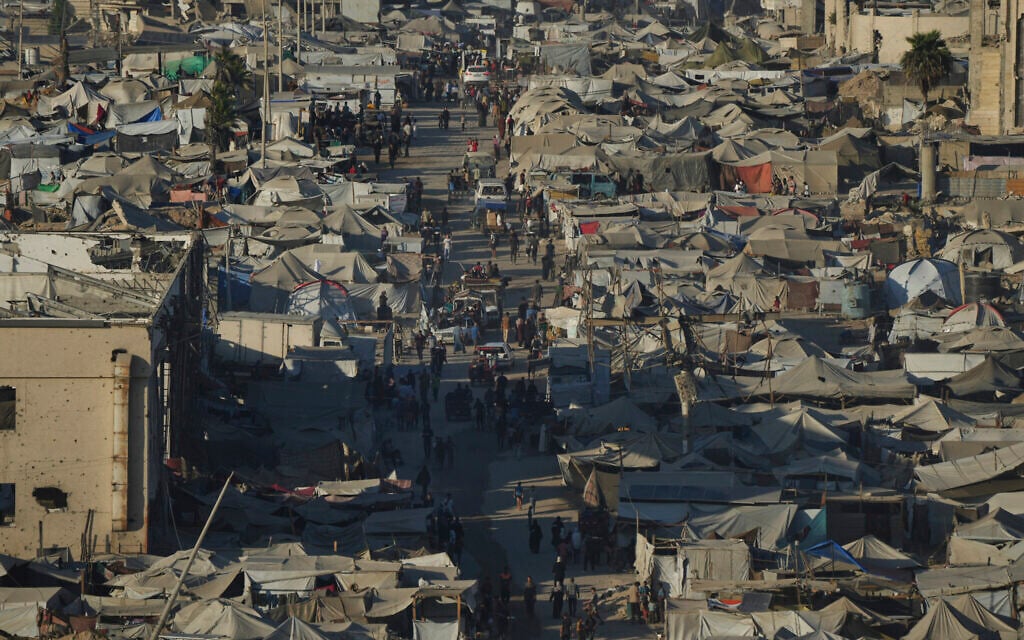 Despite looming Israeli offensive, many in Gaza City insist they won’t flee again