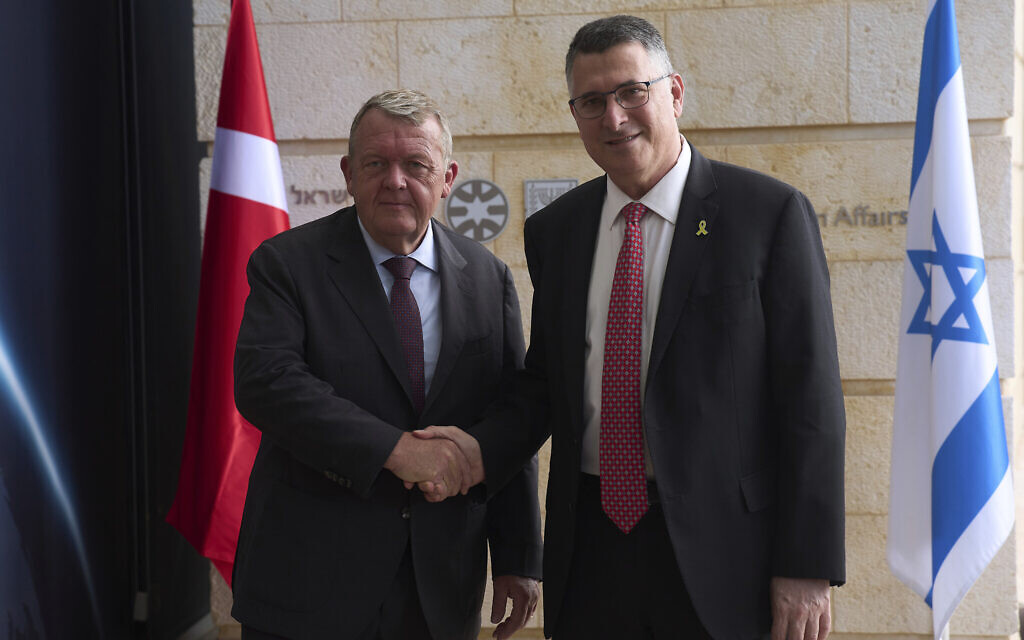 Foreign Minister Gideon Sa'ar (R) meets with Denmark's Foreign Minister Lars Lokke in Jerusalem, Sept. 7, 2025. (AP Photo/Ariel Schalit) Foreign Minister Gideon Sa'ar (R) meets with Denmark's Foreign Minister Lars Lokke in Jerusalem, Sept. 7, 2025. (AP Photo/Ariel Schalit)