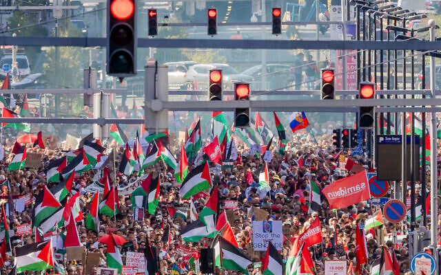 People wave Palestinian flags as they march during an anti-Israel demonstration in the center of Brussels, Sept. 7, 2025. (AP/Geert Vanden Wijngaert) People wave Palestinian flags as they march during an anti-Israel demonstration in the center of Brussels, Sept. 7, 2025. (AP/Geert Vanden Wijngaert)