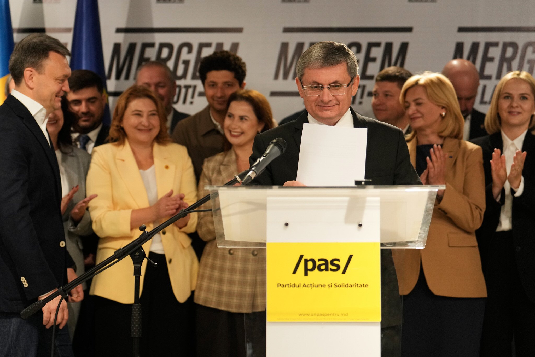 NextImg:Pro-EU party narrowly wins Moldovan election marred by claims of Russian meddling