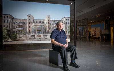 Portrait of Israeli architect and architectural historian of Jerusalem David Kroyanker, at his exhibition "Jerusalem in Detail" at the Israel Museum in Jerusalem, on November 09, 2017. (Miriam Alster/FLASH90)