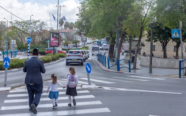 Weeks into school year, some Haredi girls still at home due to discrimination – The Times of Israel