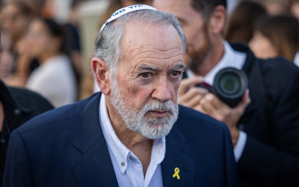 US Ambassador to Israel Mike Huckabee visits at the Western Wall in Jerusalem’s Old City, at the end of Tisha B’Av, August 3, 2025. (Chaim Goldberg/Flash90)