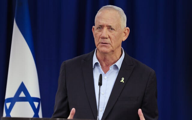 Benny Gantz speaks during press conference in Tel Aviv on August 23, 2025. (Tal Gal/Flash90)