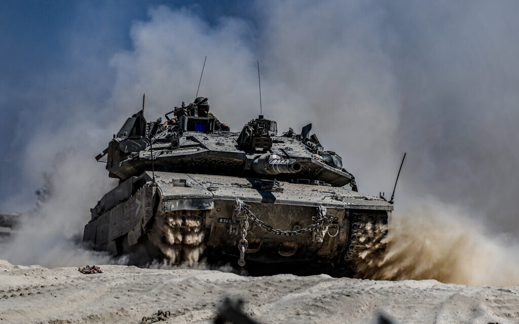IDF soldiers seen operating near the Israeli border with the Gaza Strip, September 1, 2025. (Tsafrir Abayov/Flash90)