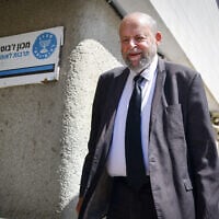 Michael Kleiner, president of the Likud's internal Supreme Court, arrives for a discussion on the proposal to remove former defense minister Yoav Galant from the party, September 29, 2025. (Avshalom Sassoni/FLASH90)