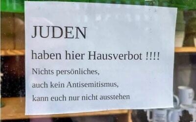 Sign saying "JEWS are banned from here!!!", posted by a store in Flensburg, Germany, September 2025. (X; used in accordance with clause 27a of the copyright law)