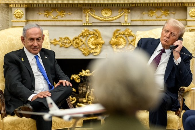 NextImg:Netanyahu apologizes to Qatar for strike on Hamas leaders, in call with Trump