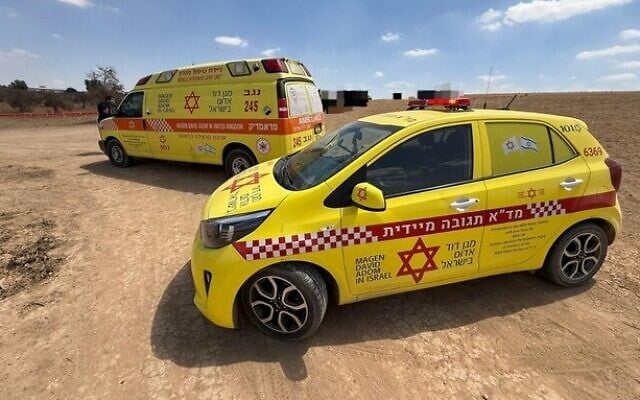 The scene where a woman was found shot dead outside the Bedouin town of Rahat, September 4, 2025. (Magen David Adom) The scene where a woman was found shot dead outside the Bedouin town of Rahat, September 4, 2025. (Magen David Adom)