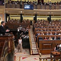 Spain's Prime Minister Pedro Sanchez addresses the Spanish parliament in Madrid on July 9, 2025. (JAVIER SORIANO / AFP)