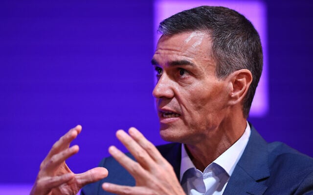 Spain's Prime Minister Pedro Sanchez attends the 2025 Global Progress Action Summit in central London on September 26, 2025 (HENRY NICHOLLS / AFP)