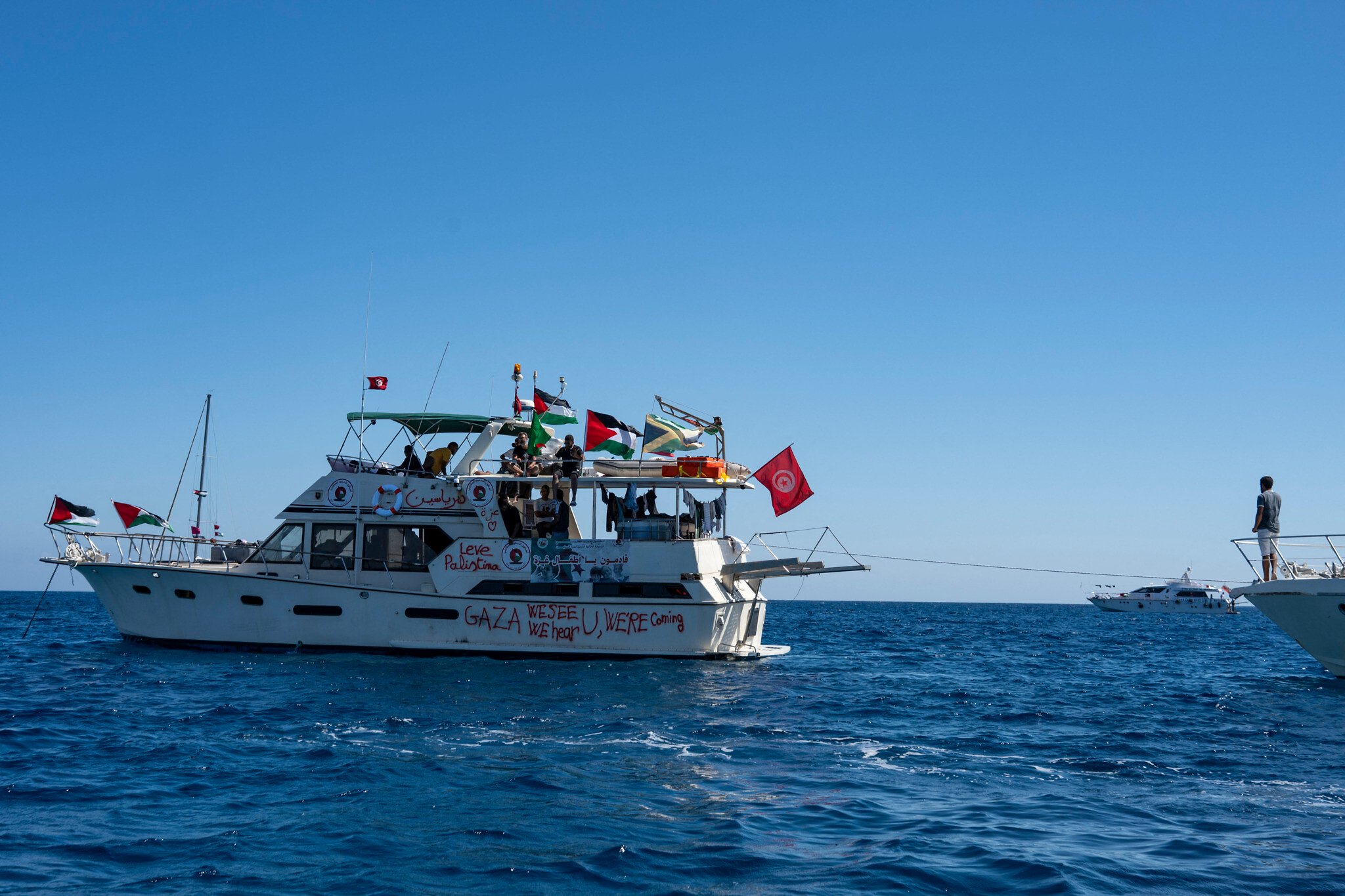Gaza flotilla rebuffs calls to stop, as Israel readies for complex interception