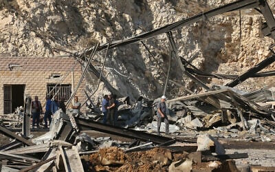 People inspect the damage after a series of Israeli airstrikes in the southern Lebanese village of Ansar on October 17, 2025. (MAHMOUD ZAYYAT / AFP) People inspect the damage after a series of Israeli airstrikes in the southern Lebanese village of Ansar on October 17, 2025. (MAHMOUD ZAYYAT / AFP)