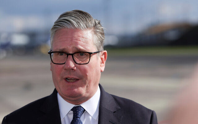 British Prime Minister Keir Starmer makes a statement about a stabbing incident in Manchester, England, after he left the European Political Community summit, at Copenhagen Airport, in Kastrup, Denmark, October 2, 2025. (Suzanne Plunkett/Pool Photo via AP) British Prime Minister Keir Starmer makes a statement about a stabbing incident in Manchester, England, after he left the European Political Community summit, at Copenhagen Airport, in Kastrup, Denmark, October 2, 2025. (Suzanne Plunkett/Pool Photo via AP)