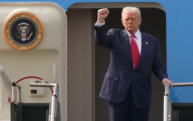 President Donald Trump boards Air Force One at Gimhae International Airport in Busan, South Korea, October 30, 2025, en route to Joint Base Andrews, Md. (AP Photo/Mark Schiefelbein) President Donald Trump boards Air Force One at Gimhae International Airport in Busan, South Korea, October 30, 2025, en route to Joint Base Andrews, Md. (AP Photo/Mark Schiefelbein)
