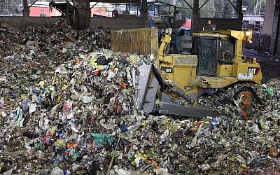 An undated photograph of the 
Hiriya waste sorting facility, near Tel Aviv. (Yaakov Naumi/Flash90).