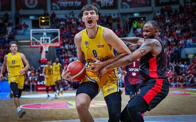 The second game in the finals of the Israeli Basketball Premier League between Maccabi Tel Aviv and Hapoel Jerusalem at the Jerusalem Pais Arena, June 12, 2025. (Oren Ben Hakoon/Flash90)