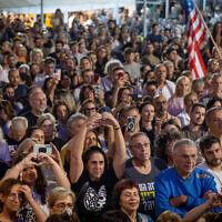 Celebrations at Hostage Square in Tel Aviv as negotiators reach a deal to secure the release of all hostages from Gaza. October 9, 2025. (Chaim Goldberg/FLASH90)