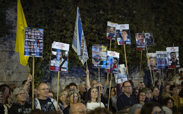 Israelis attend a protest in Jerusalem, calling for the release of Israeli hostages held by Hamas, on October 11, 2025. (Yonatan Sindel/Flash90)