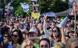 Thousands gather at Hostages Square to celebrate the return of the hostages, October 13, 2025. (Avshalom Sassoni/Flash90)
