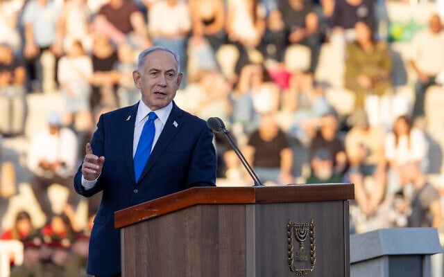 Prime Minister Benjamin Netanyahu at the graduation of an IDF officers' course, October 30, 2025. (Noam Revkin Fenton/FLASH90)