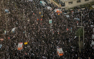 Tens of thousands of ultra-Orthodox men attend a protest against mandatory military conscription, in Jerusalem, October 30, 2025. (Yonatan Sindel/Flash90)