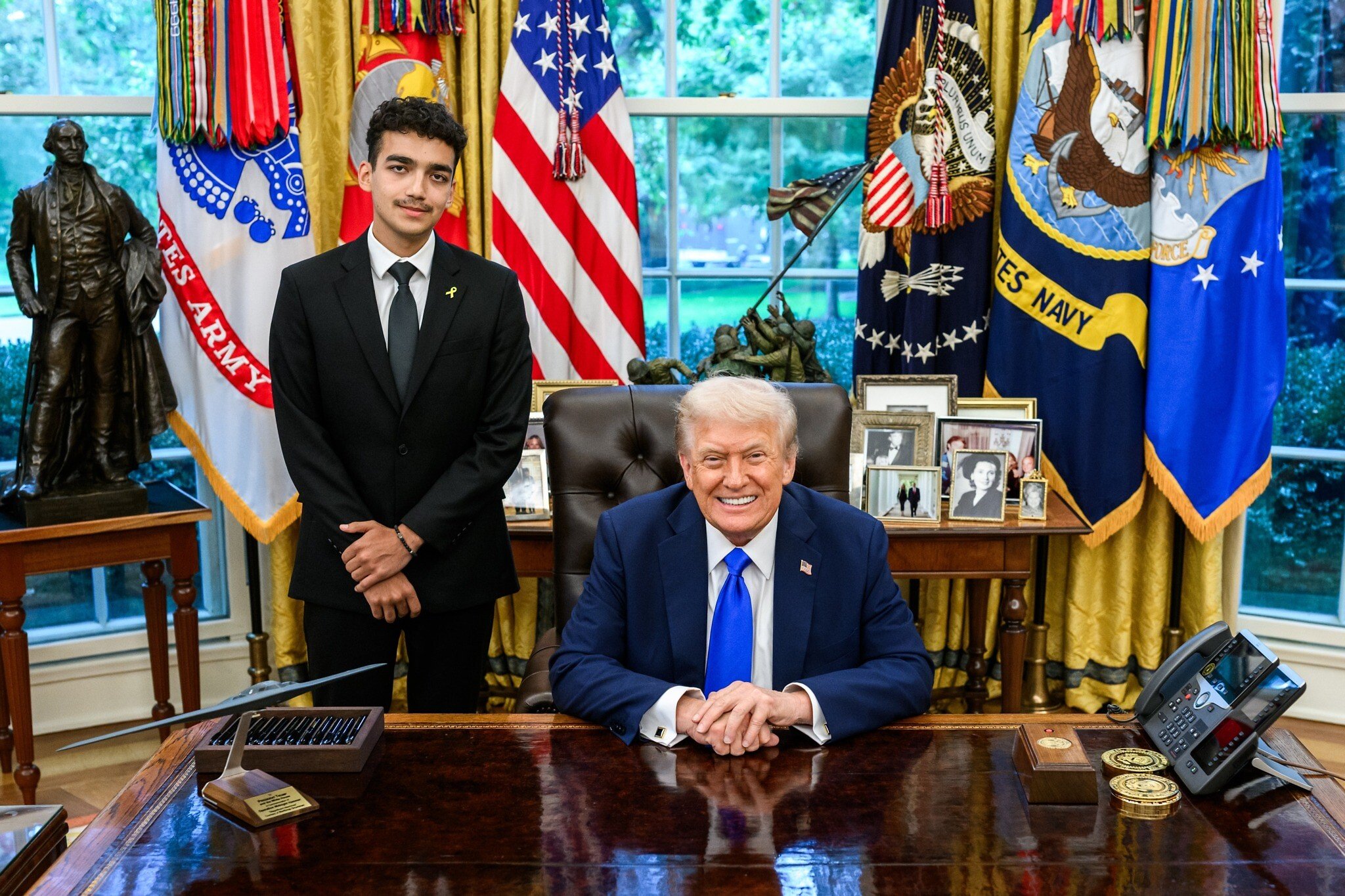 NextImg:Edan Alexander and family of slain hostage Omer Neutra meet with Trump at White House