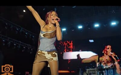 Rapper Azealia Banks performing in Tel Aviv on October 9, 2025 (YouTube screenshot; used in accordance with clause 27a of the copyright law) Rapper Azealia Banks performing in Tel Aviv on October 9, 2025 (YouTube screenshot; used in accordance with clause 27a of the copyright law)