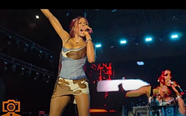 Rapper Azealia Banks performing in Tel Aviv on October 9, 2025 (YouTube screenshot; used in accordance with clause 27a of the copyright law) Rapper Azealia Banks performing in Tel Aviv on October 9, 2025 (YouTube screenshot; used in accordance with clause 27a of the copyright law)