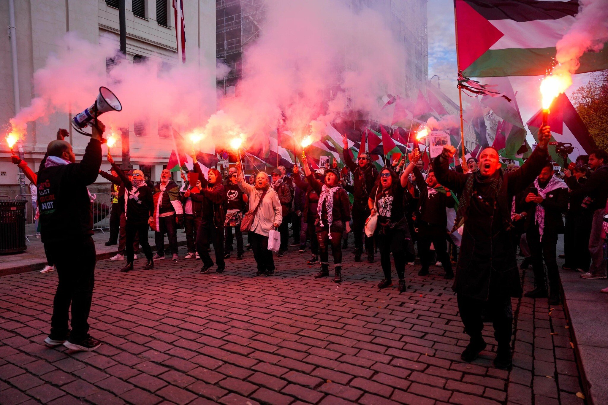 NextImg:Norway pummels Israel as World Cup qualifier marred by hostility in stadium and outside