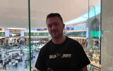 British far-right anti-Islam activist Tommy Robinson arrives at Ben Gurion Airport, October 15, 2025 (X screenshot)