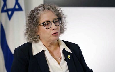 Israeli Ambassador to Mexico Einat Kranz Neiger speaks in a March 2025 interview. (Screen capture via Revista Cámara - Periodismo Legislativo on YouTube)