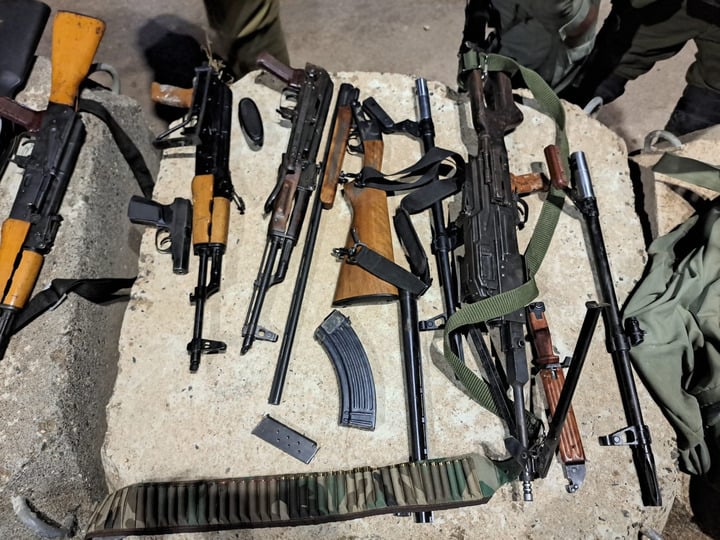 5 IDF troops among 12 detained in gun-running bust on Syrian border